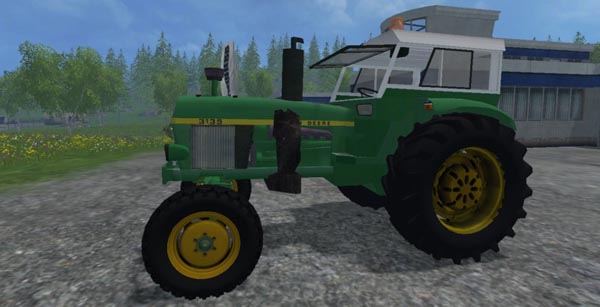 John Deere 3135